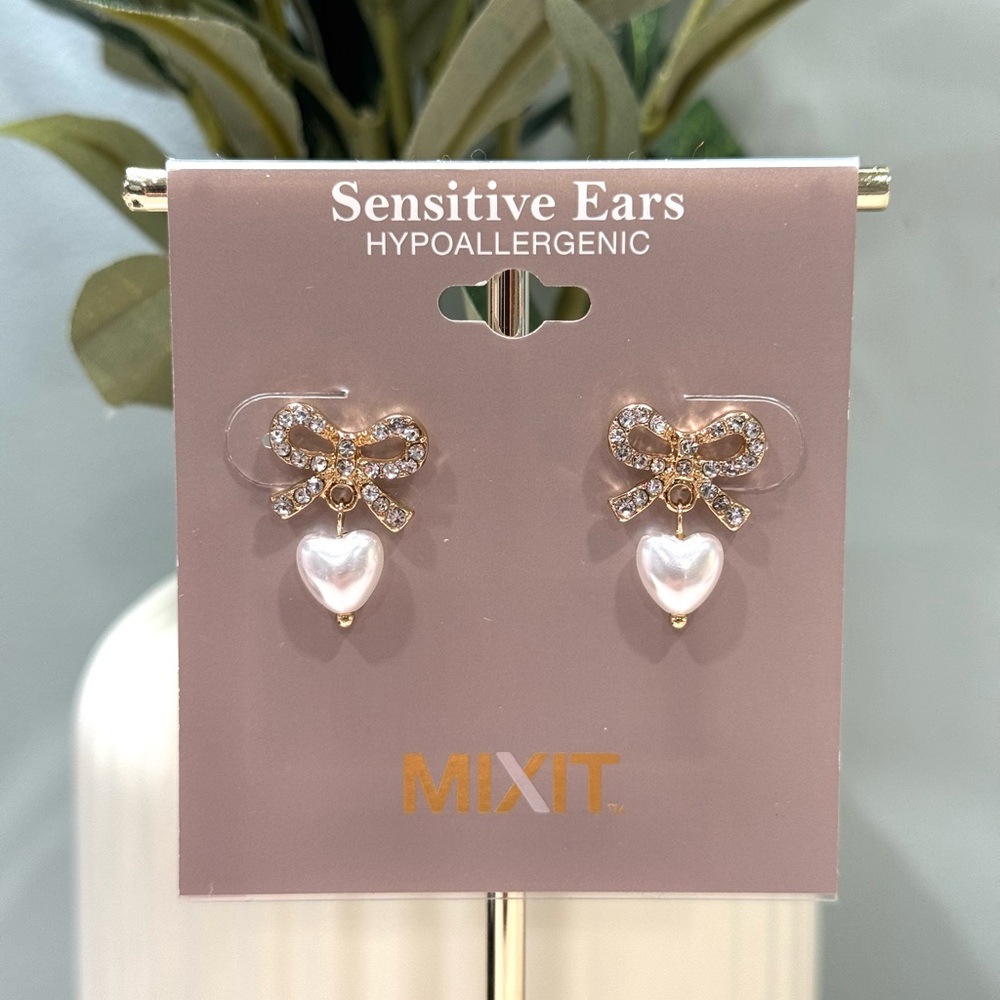 Mixit Bow and Pearl Heart Earrings - Picture 1 of 4